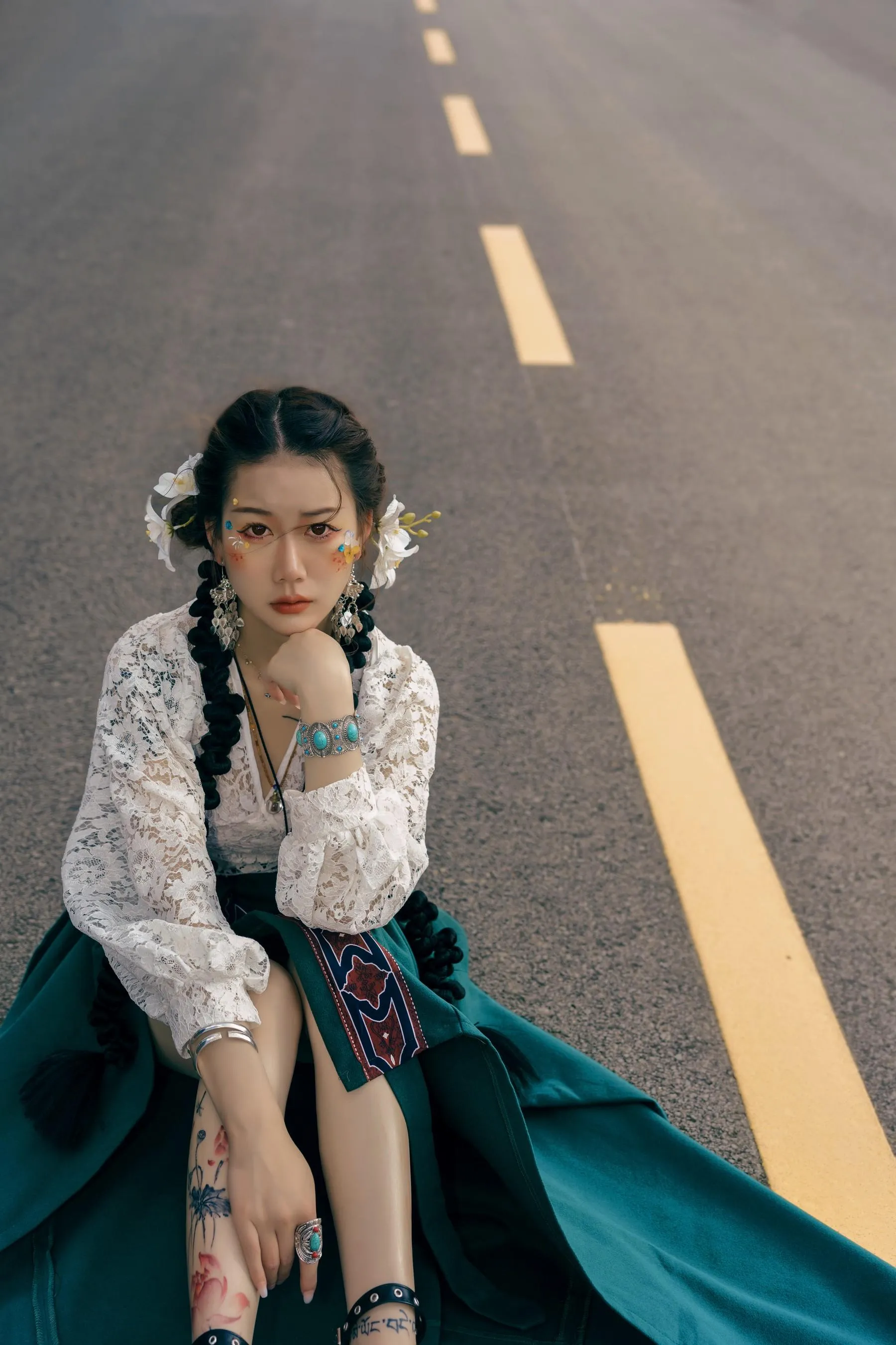 [艺图语] 2022.05.20 藏族少女 邓娃儿 [20P]插图1